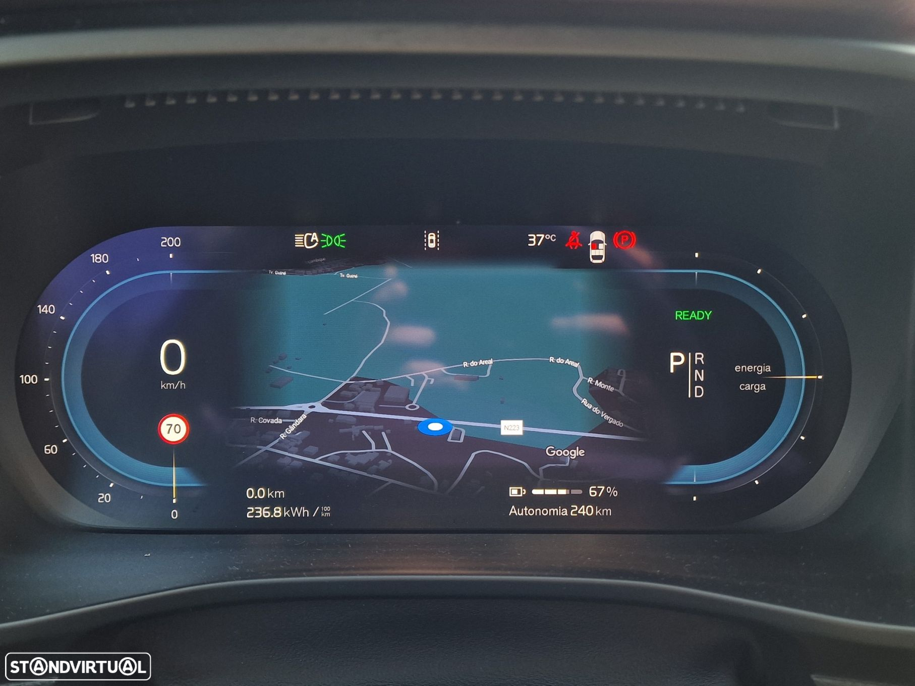 Volvo XC 40 Recharge Core - 25