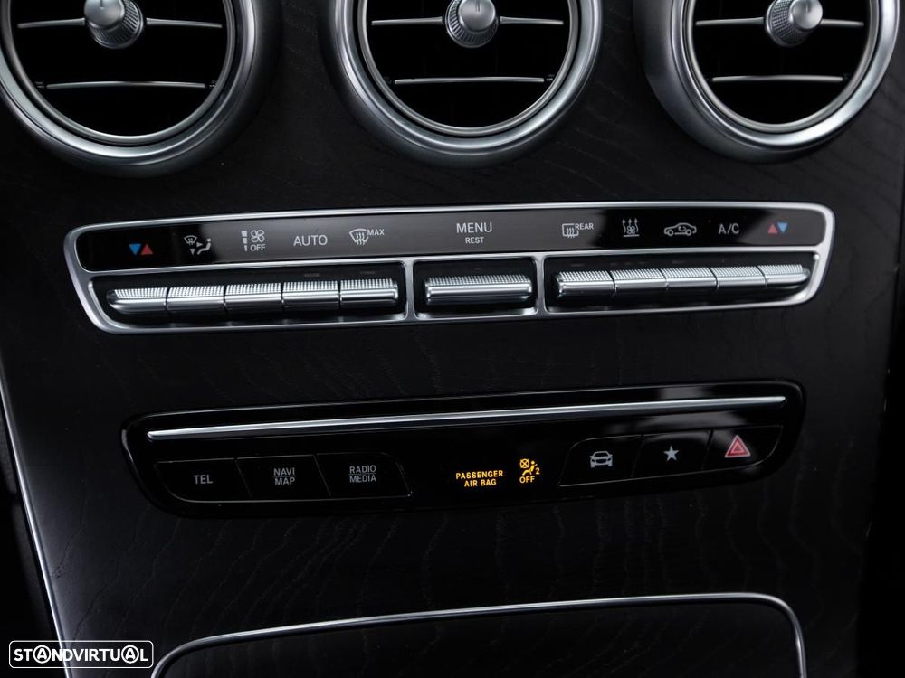 Mercedes-Benz GLC 300 de 4Matic 9G-TRONIC AMG Line - 29