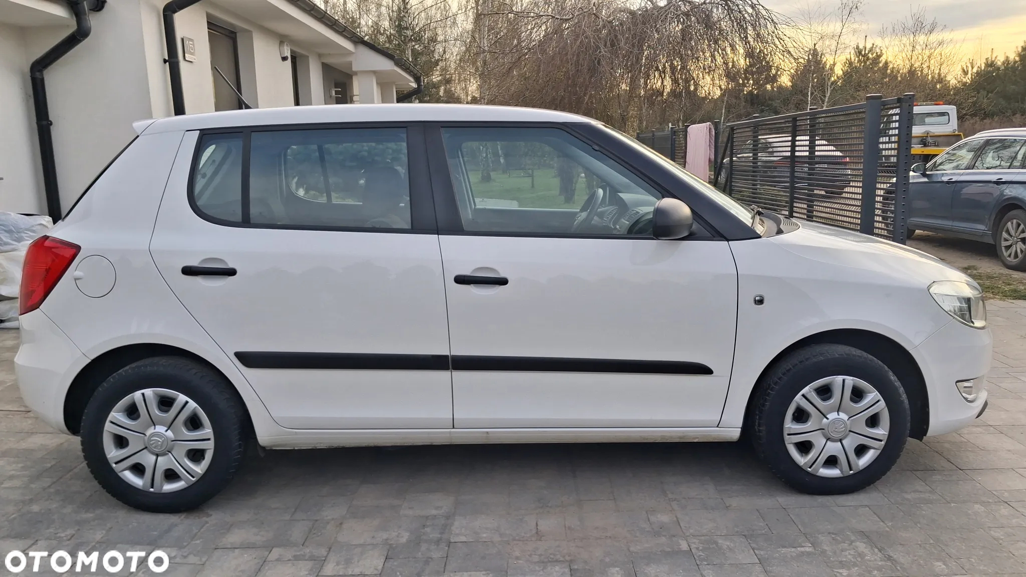 Skoda Fabia 1.2 HTP COOL EDITION - 14