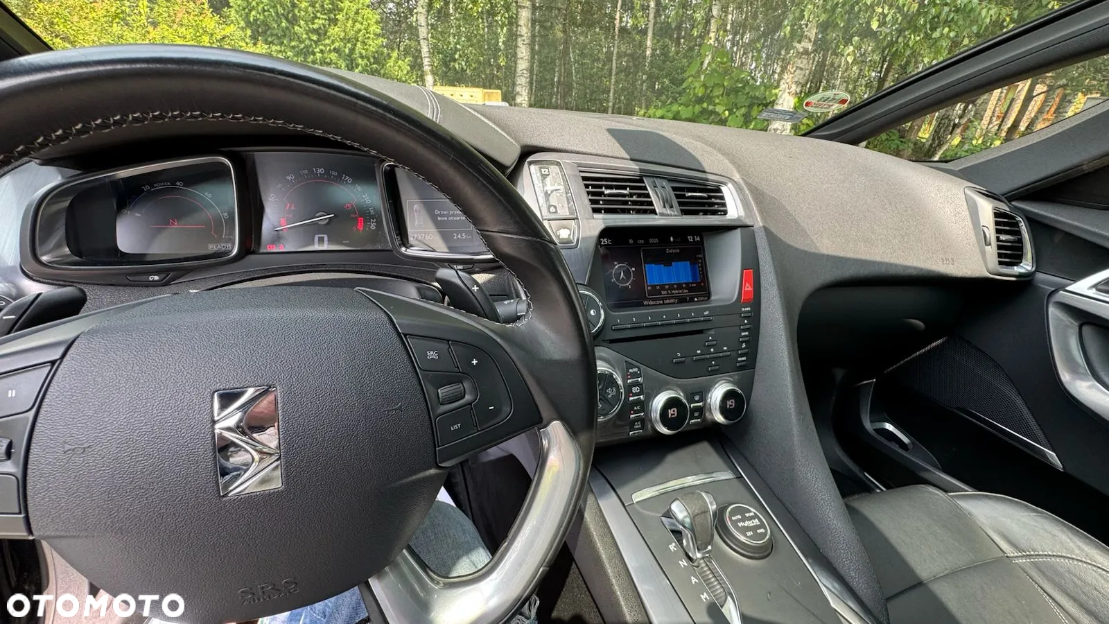Citroën DS5 Hybrid4 Business Class - 13