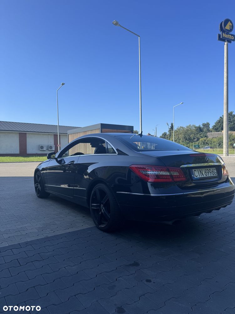 Mercedes-Benz Klasa E 250 CGI BlueEffICIENCY - 5