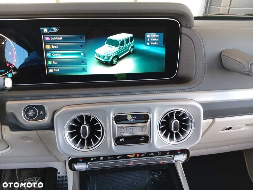Mercedes-Benz Klasa G 450 d mHEV 9G-Tronic - 21