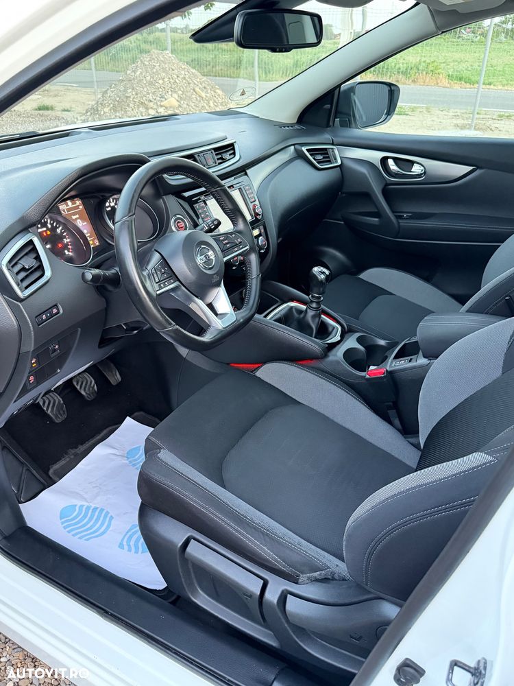 Nissan Qashqai 1.2 DIG-T Start/Stop N-Connecta - 10