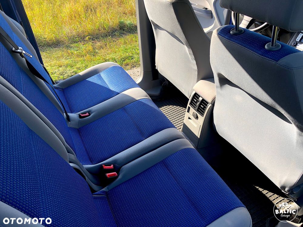 Volkswagen Caddy 1.6 Life Colour Concept - 18