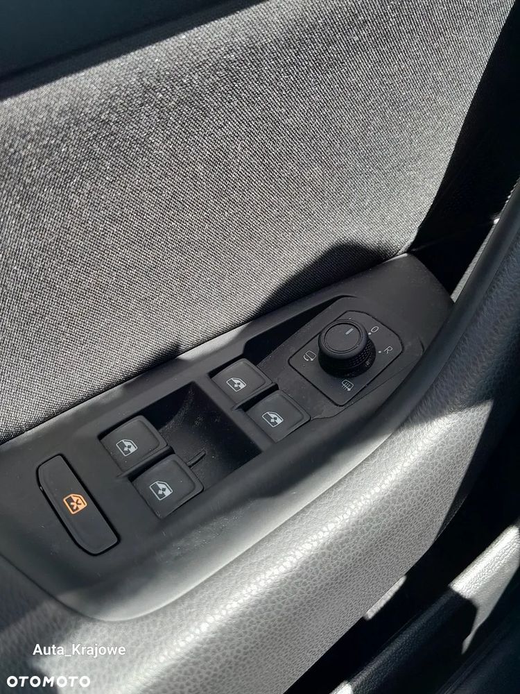 Volkswagen Passat 1.5 TSI EVO Business - 25