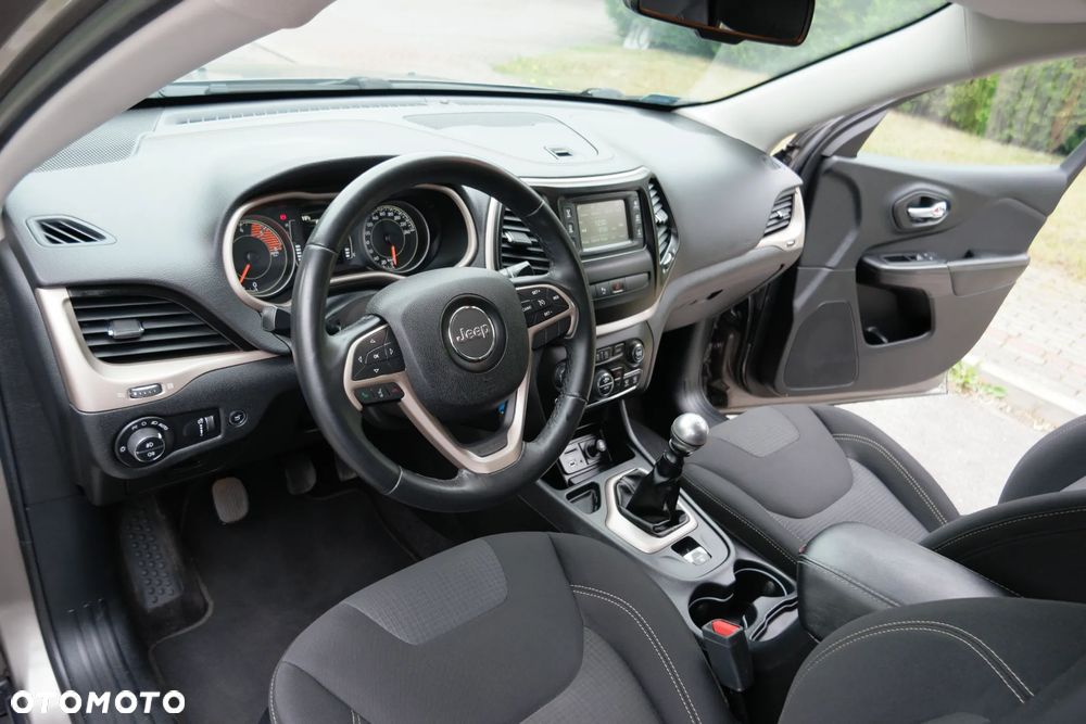 Jeep Cherokee 2.0 MJD 4x2 Longitude EU6 - 19