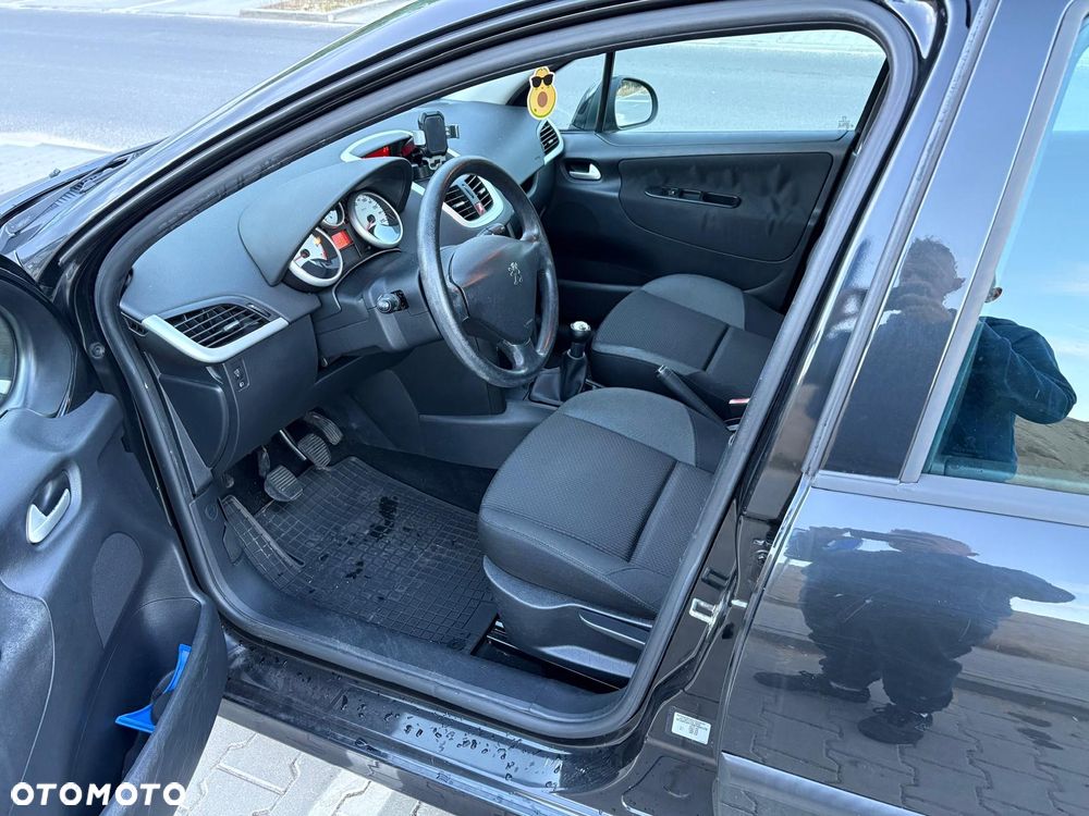 Peugeot 207 1.4 Trendy - 3