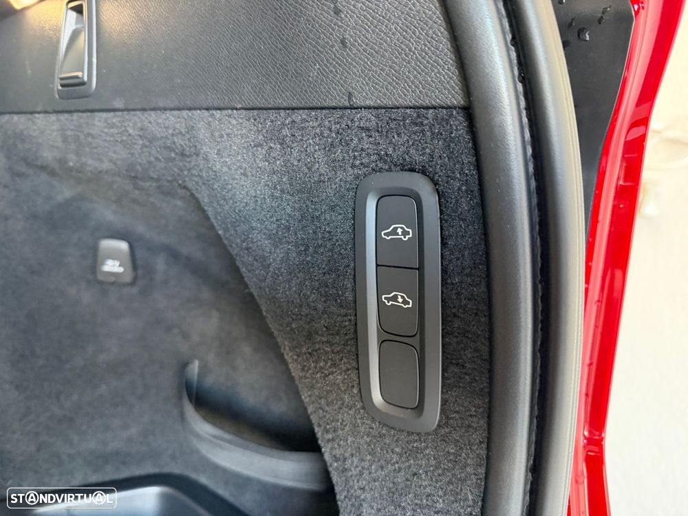 Volvo XC 90 2.0 B5 Momentum Plus AWD - 31