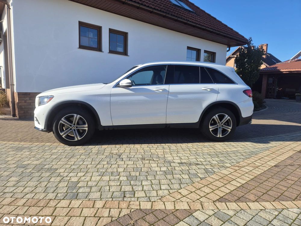 Mercedes-Benz GLC 300 4-Matic - 3