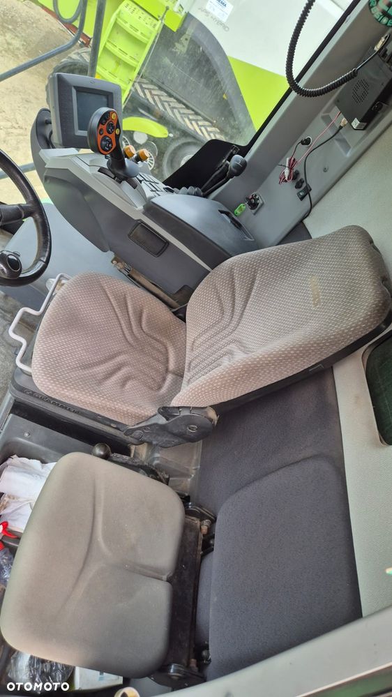 Claas Tucano 440 - 8