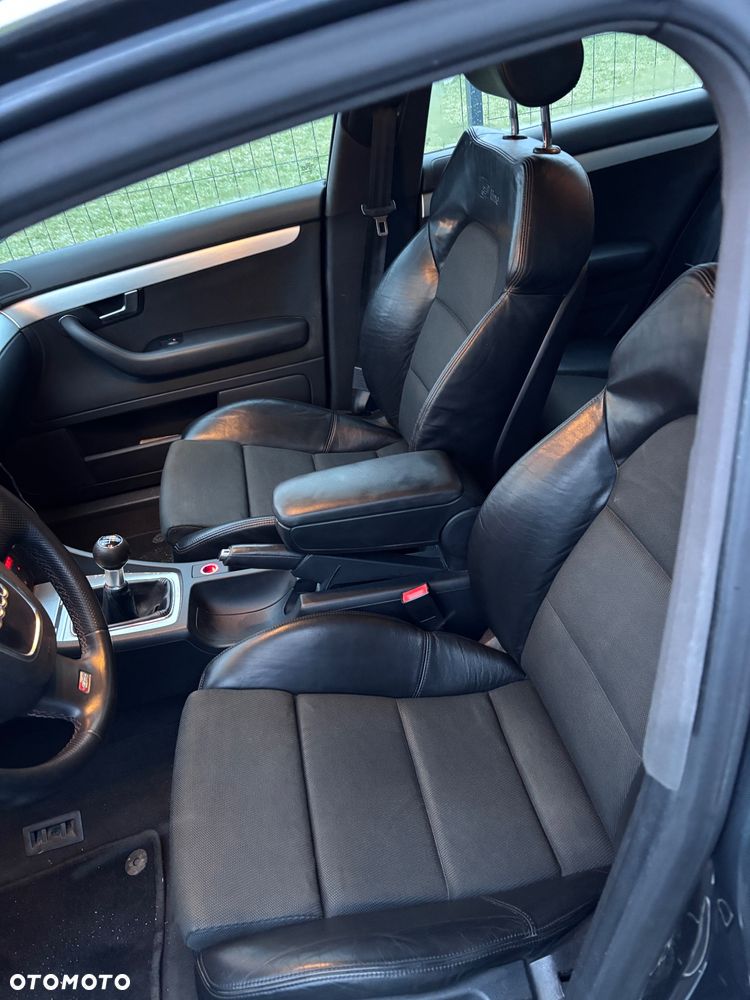 Audi A4 Avant 2.0 TDI DPF - 12