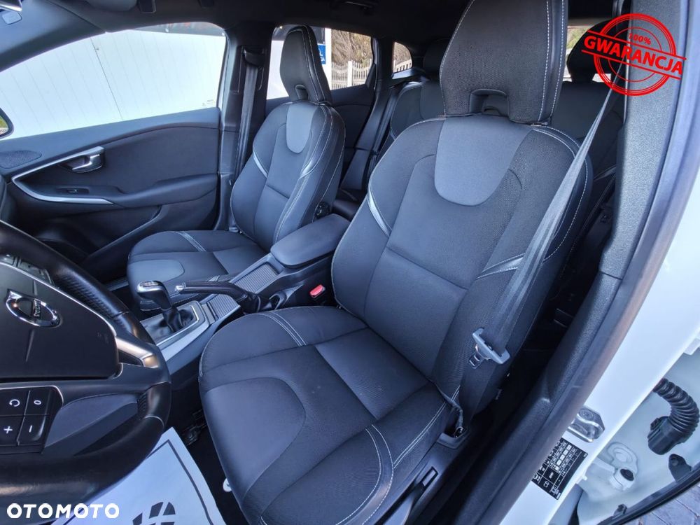 Volvo V40 T2 Inscription - 19
