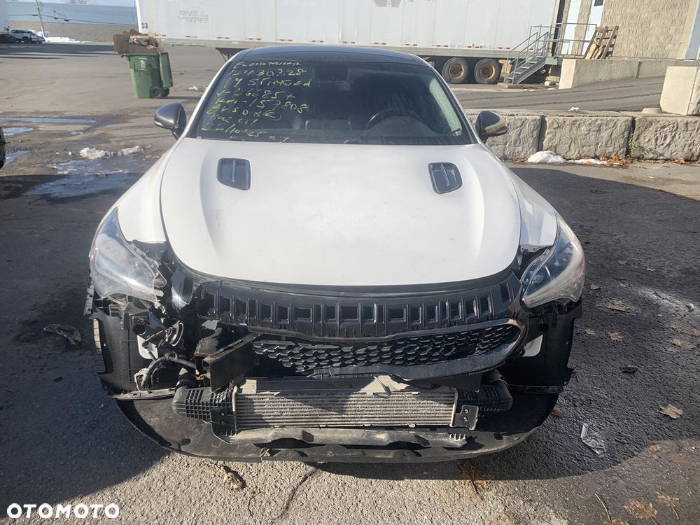 Kia Stinger 3.3 T-GDI AWD GT - 35