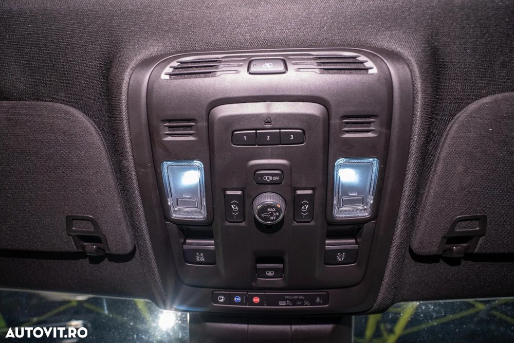 Cadillac Escalade 6.2 V8 AWD AT Platinum - 30