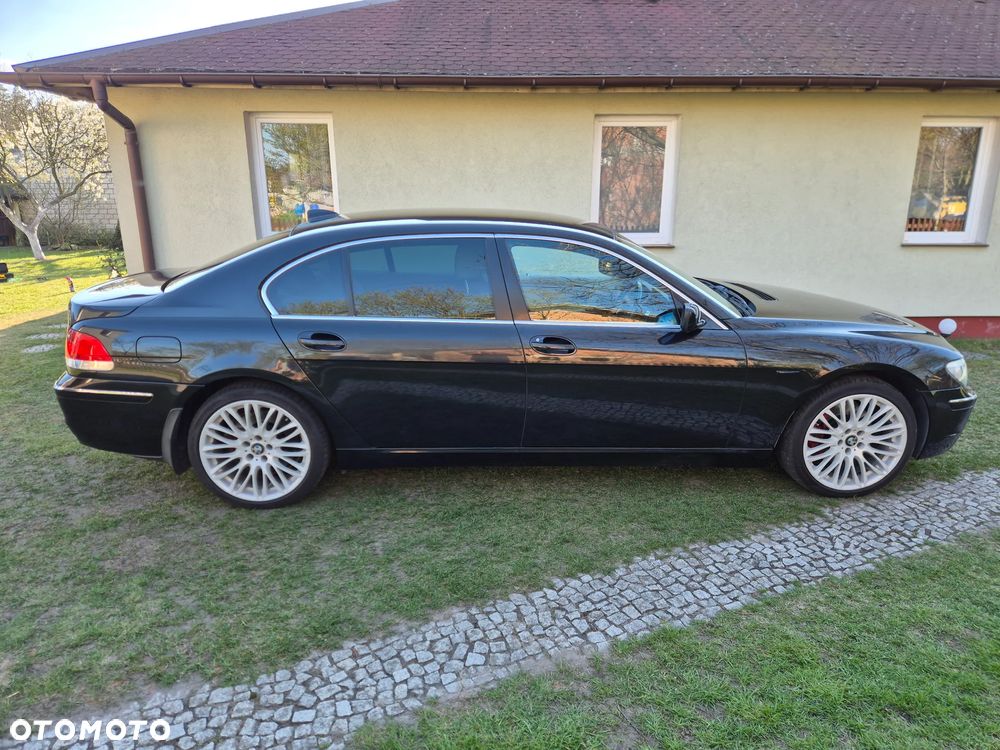 BMW Seria 7 - 34