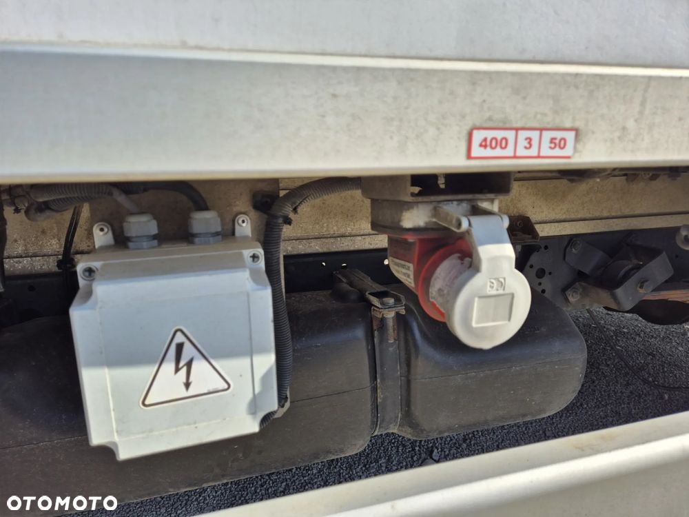 Chłodnia Mroźnia 7 palet 3.8m, 2019, Carrier Pulsor 600mt, 2 parowniki, reg ściana, zasilanie stacjonarne! Stan bdb! - 8