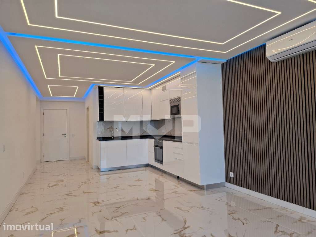 Apartamento T2 em Quarteira - Grande imagem: 2/27