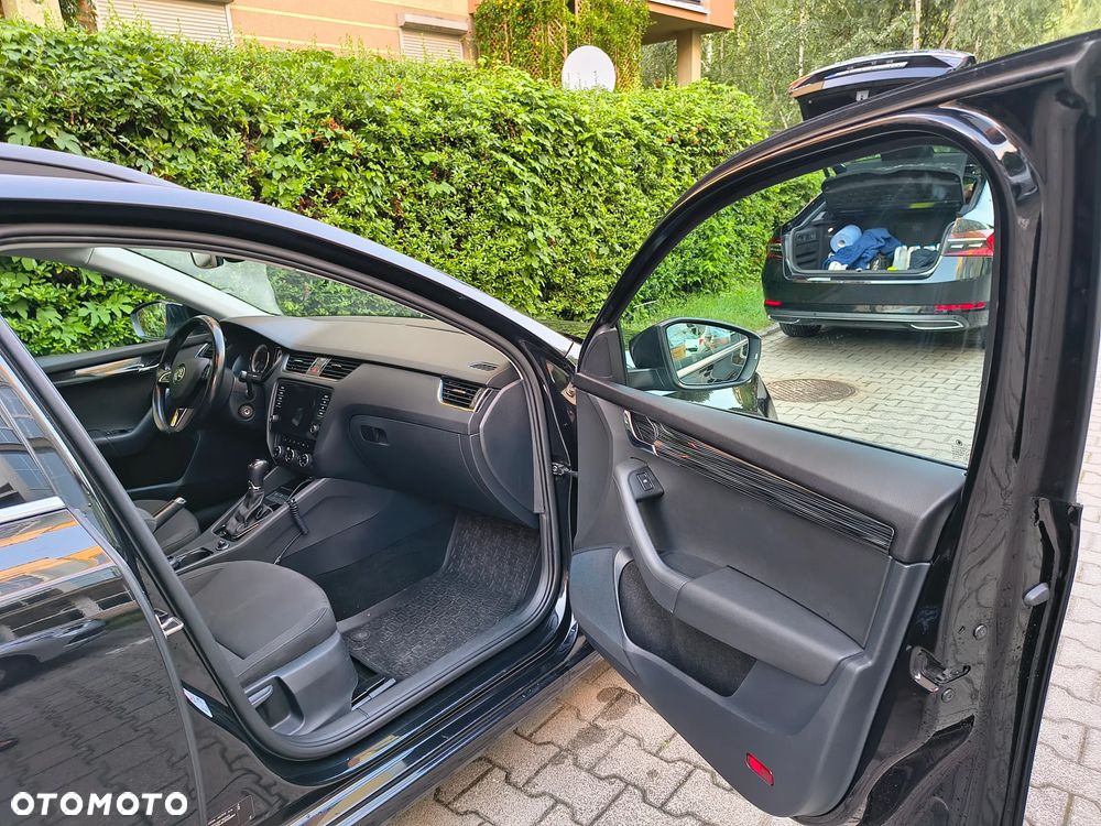 Skoda Octavia 1.6 TDI Ambition DSG - 8