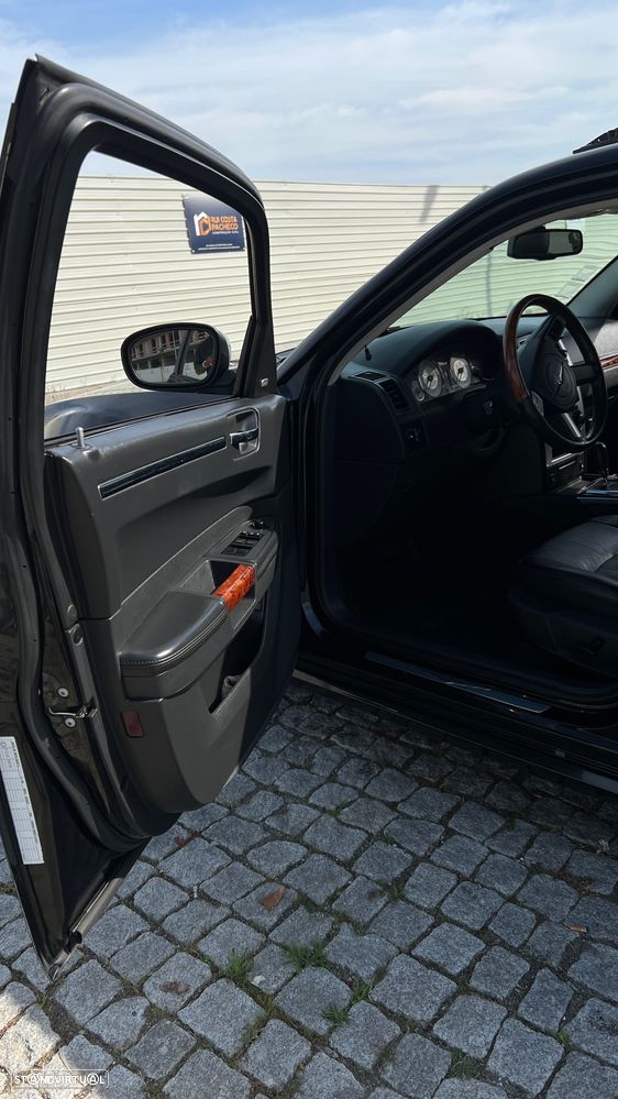 Chrysler 300 C Touring 3.0 CRD - 20