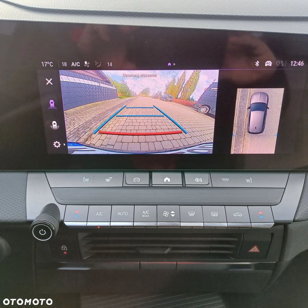 Opel Astra 1.2 T Business Elegance S&S - 12