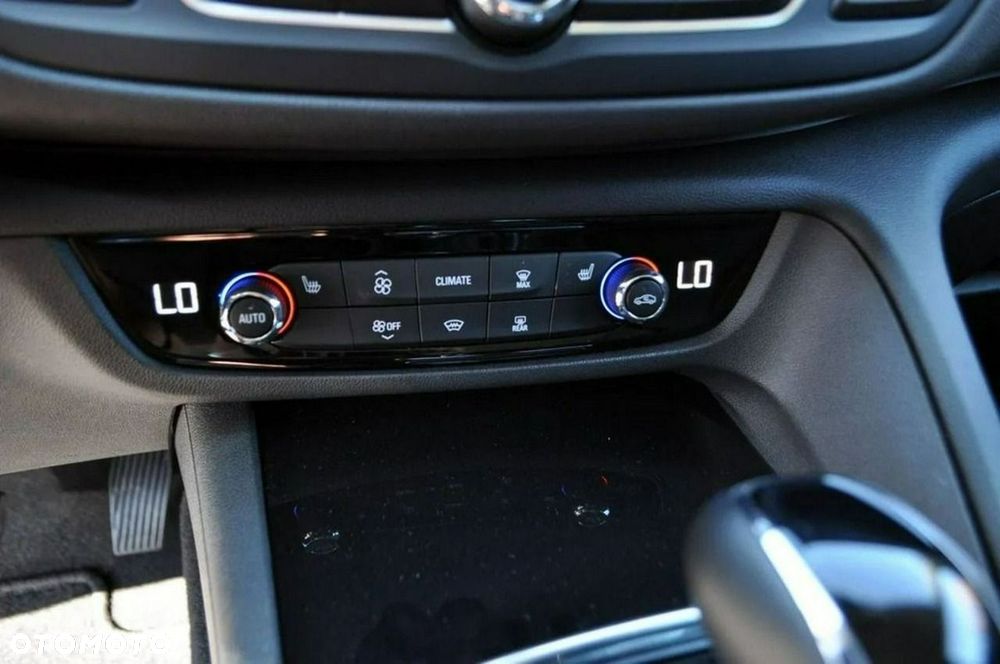 Opel Insignia 2.0 CDTI 4x4 Exclusive S&S - 19