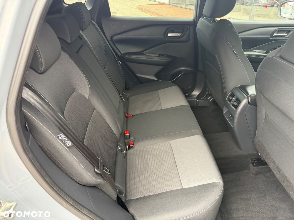 Nissan Qashqai 1.3 DIG-T MHEV N-Connecta Xtronic - 31