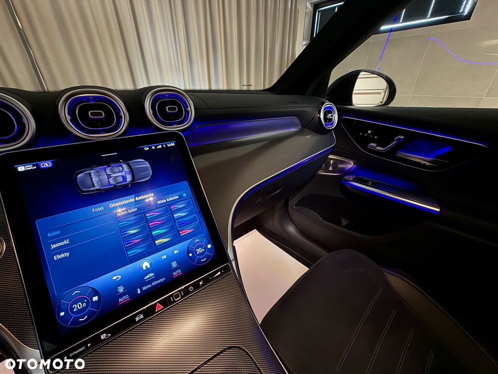 Mercedes-Benz GLC 300 4Matic 9G-TRONIC AMG Line - 16