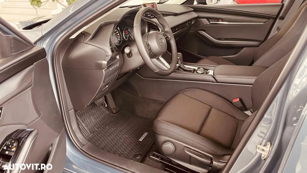 Mazda 3 FASTBACK e-SKYACTIV-X 186 M HYBRID Aut. CENTRE-LINE - 8