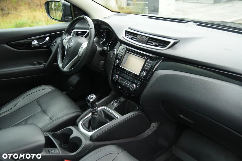 Nissan Qashqai 1.6 DIG-T Tekna - 19