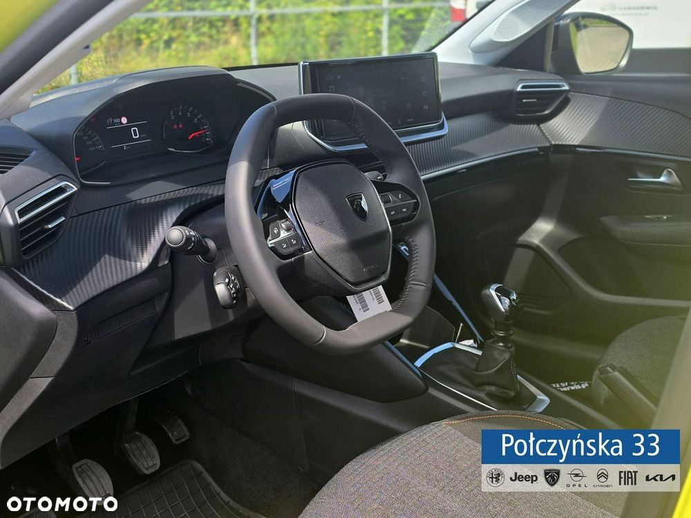 Peugeot 208 - 11