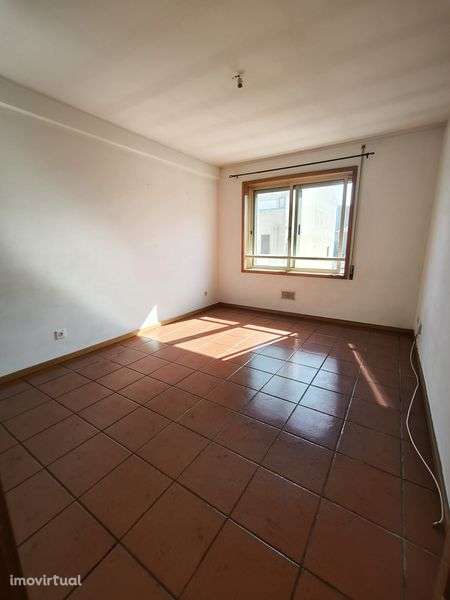 Arrendamento Centro São Mamede Infesta - Grande imagem: 5/8