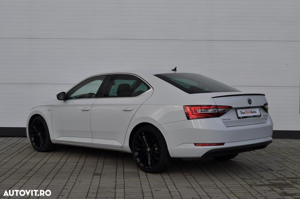 Skoda Superb 2.0 TDI DSG 4X4 Laurin & Klement - 2