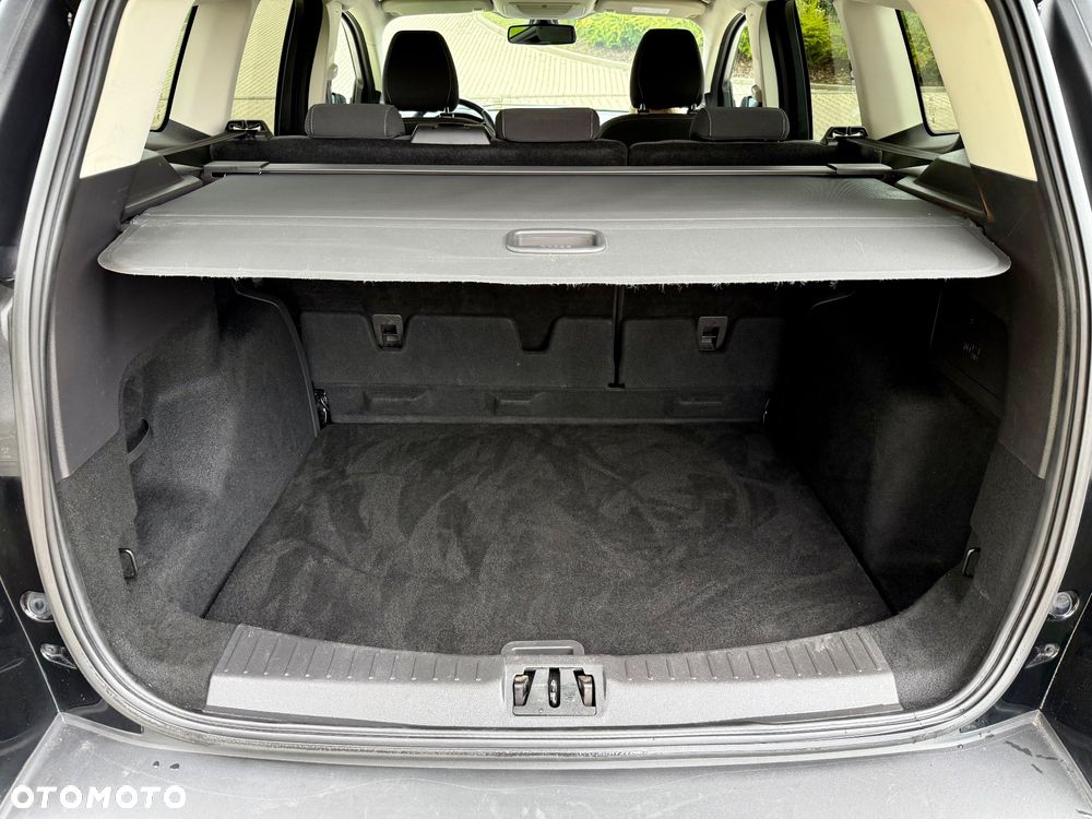 Ford Kuga 1.5 EcoBoost 2x4 Titanium - 29