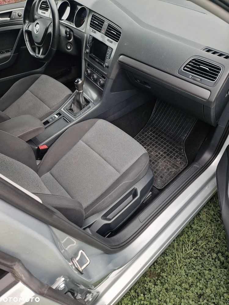 Volkswagen Golf 1.6 TDI BMT Comfortline - 20