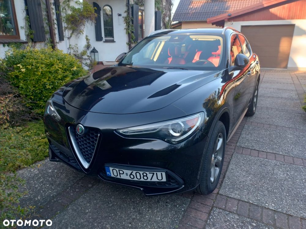 Alfa Romeo Stelvio - 2