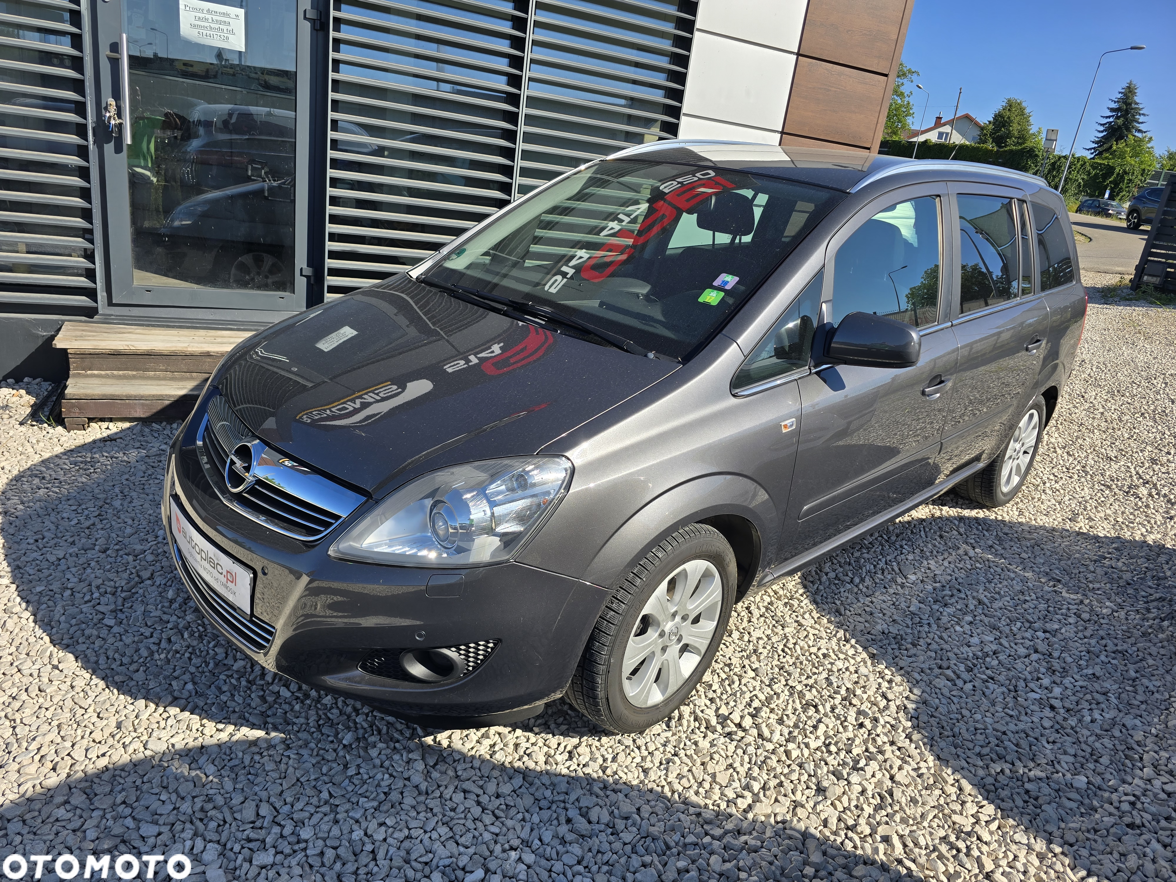 Opel Zafira 1.8 Cosmo EU5 - 2