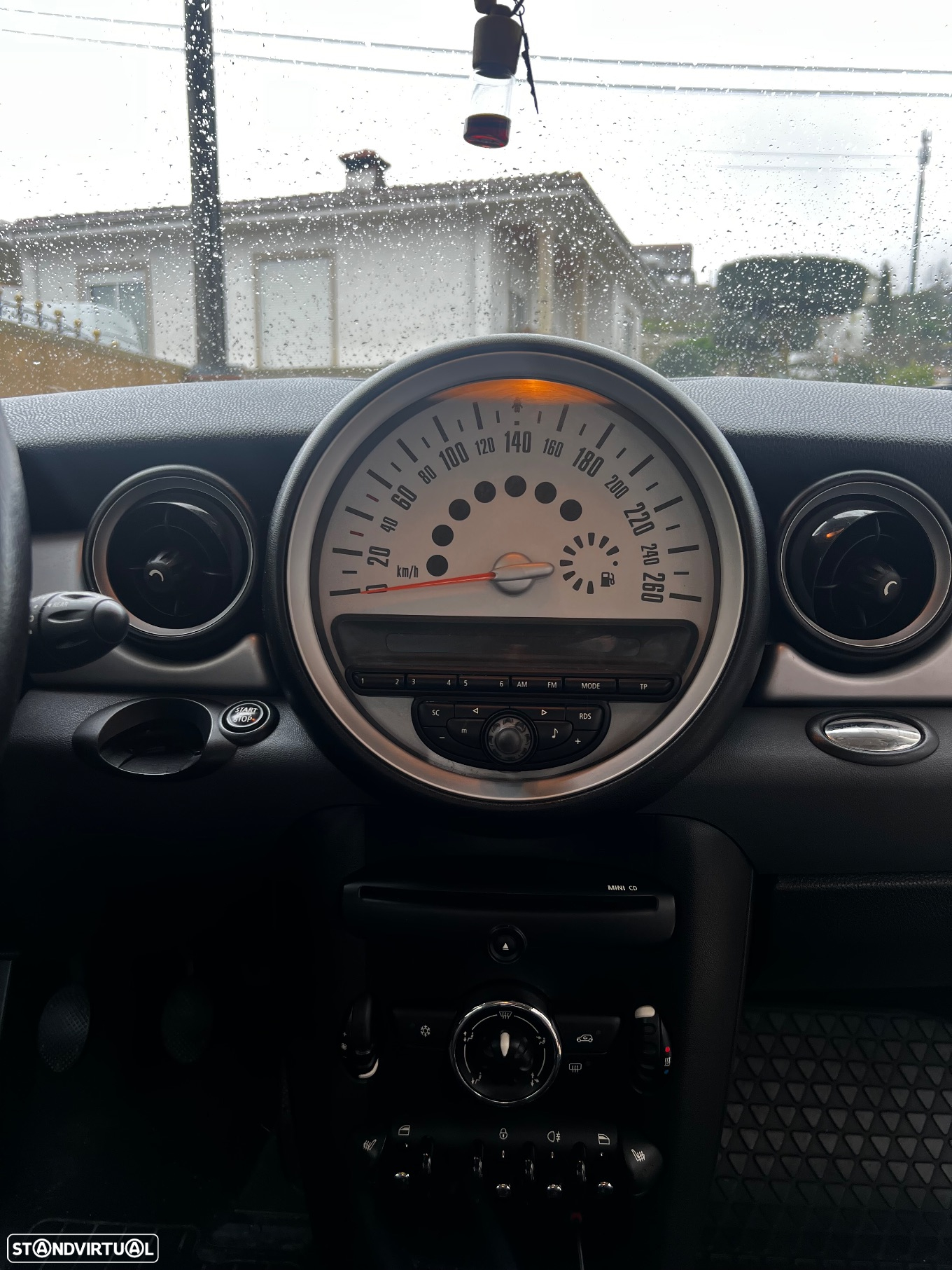 MINI 3 Portas One 1.6 - 9