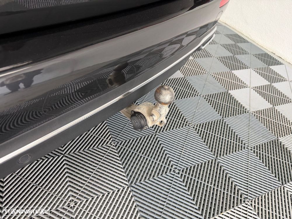 Mercedes-Benz E 300 de Avantgarde - 28