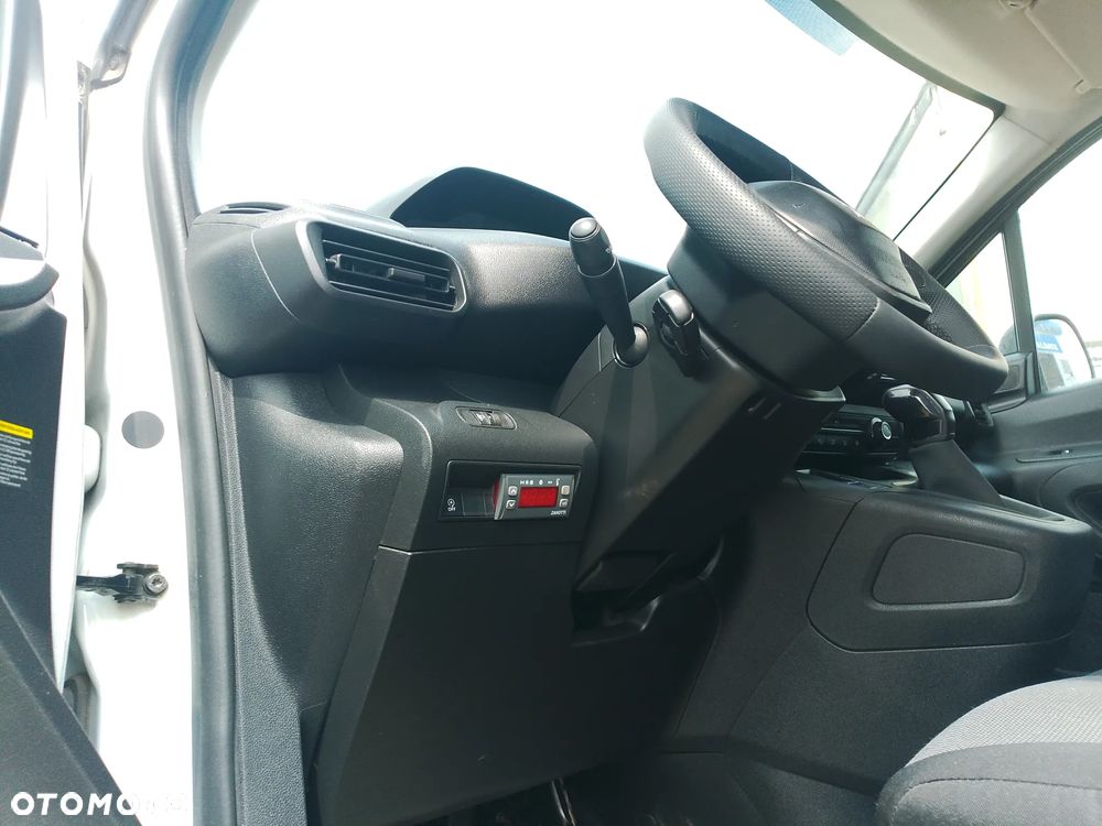 Toyota Proace L2 Partner Berlingo Combo Doblo L2 Izoterma Chłodnia Salon PL półka Inox 3 osoby - 22