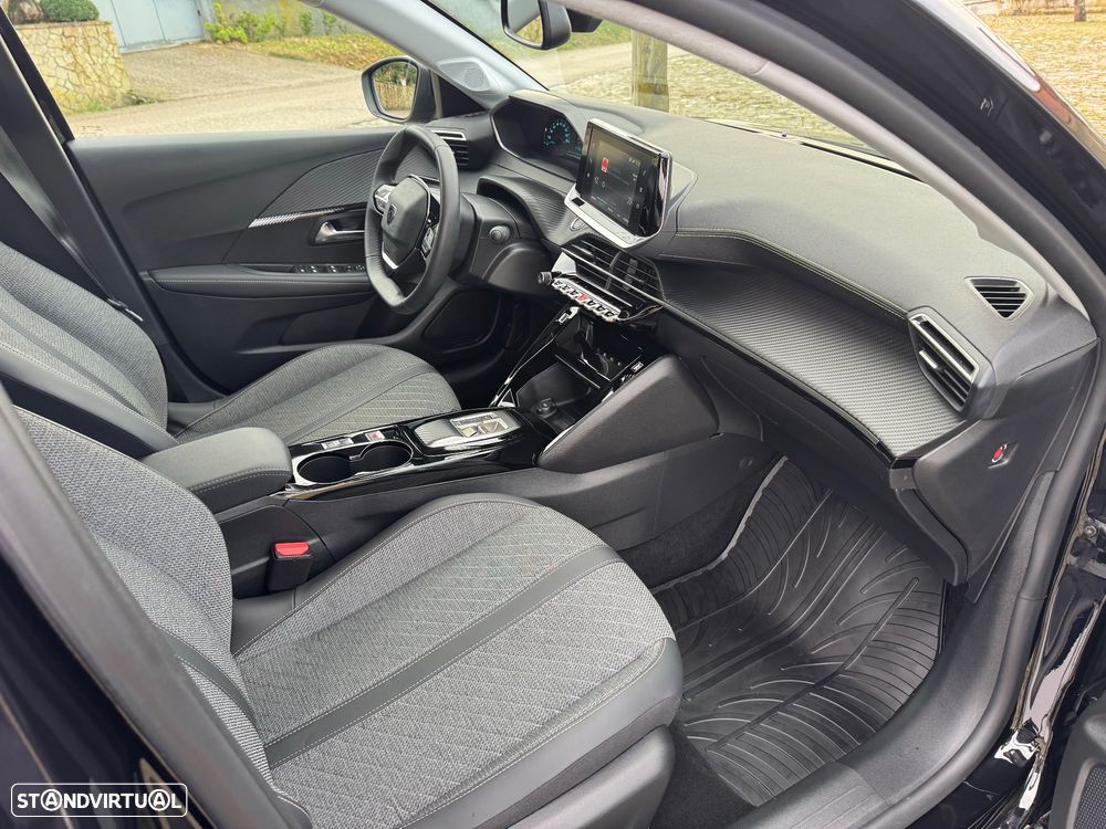 Peugeot e-208 Style - 12