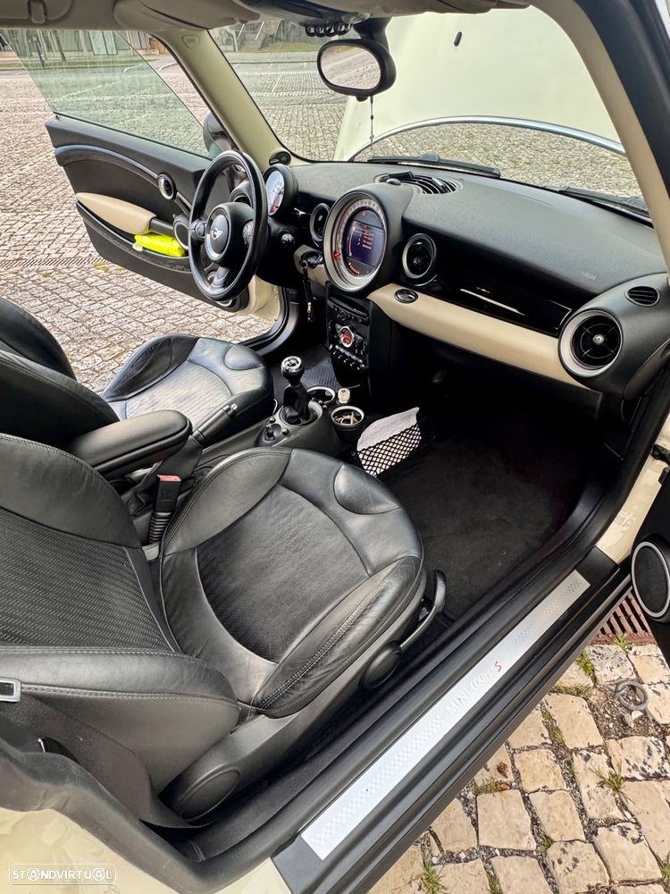 MINI 3 Portas Cooper SD - 15