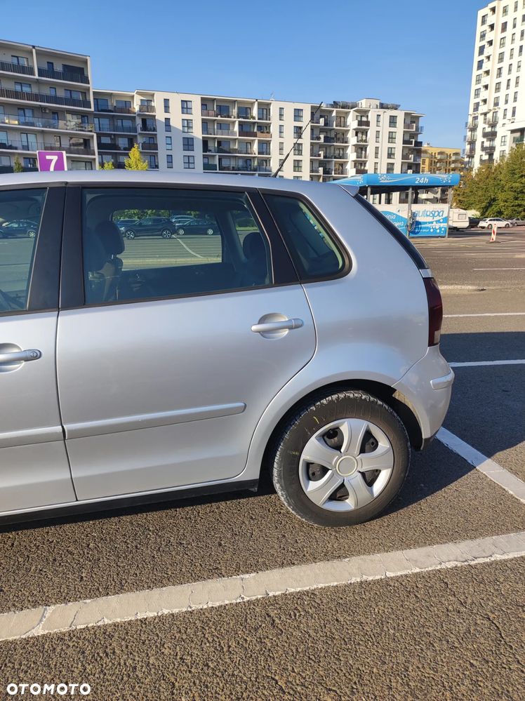 Volkswagen Polo 1.4 TDI Comfortline - 6