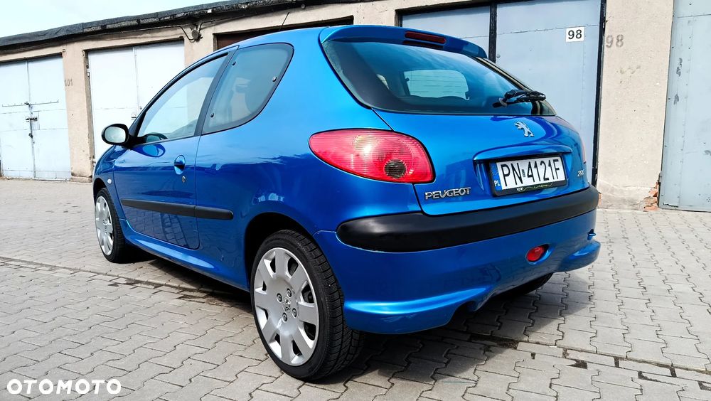 Peugeot 206 1.1 X-Line - 18