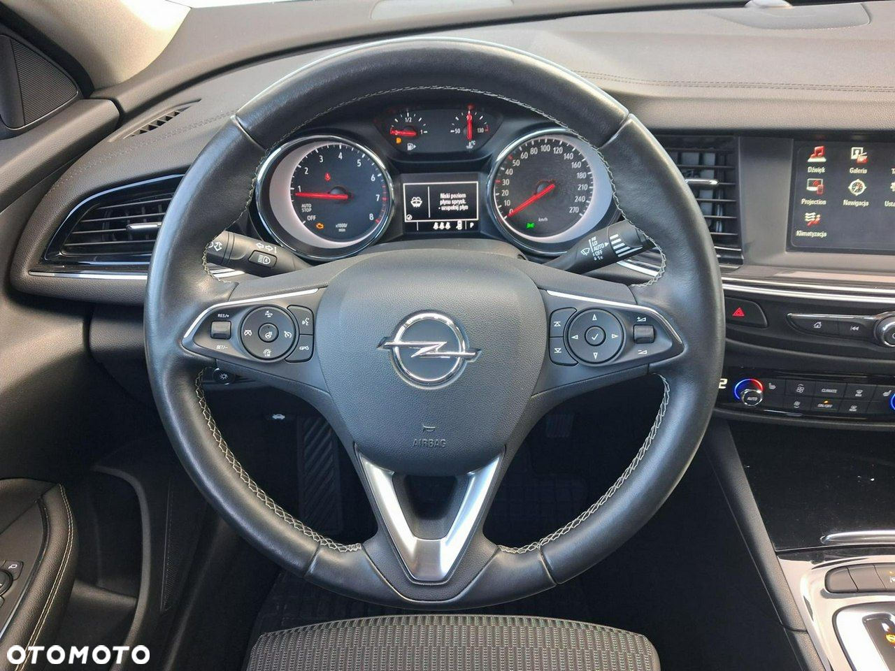 Opel Insignia - 16