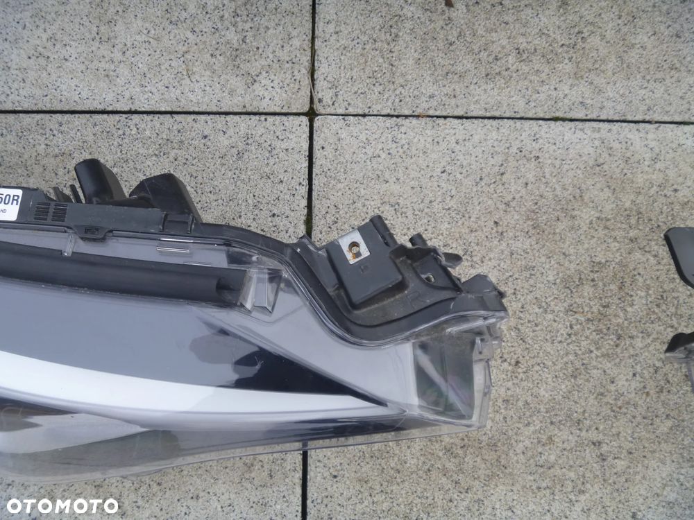 TOYOTA C HR LIFT 2019 REFLEKTOR PRAWY FULL LED USZKODZONY 81110-F4280-00 - 4