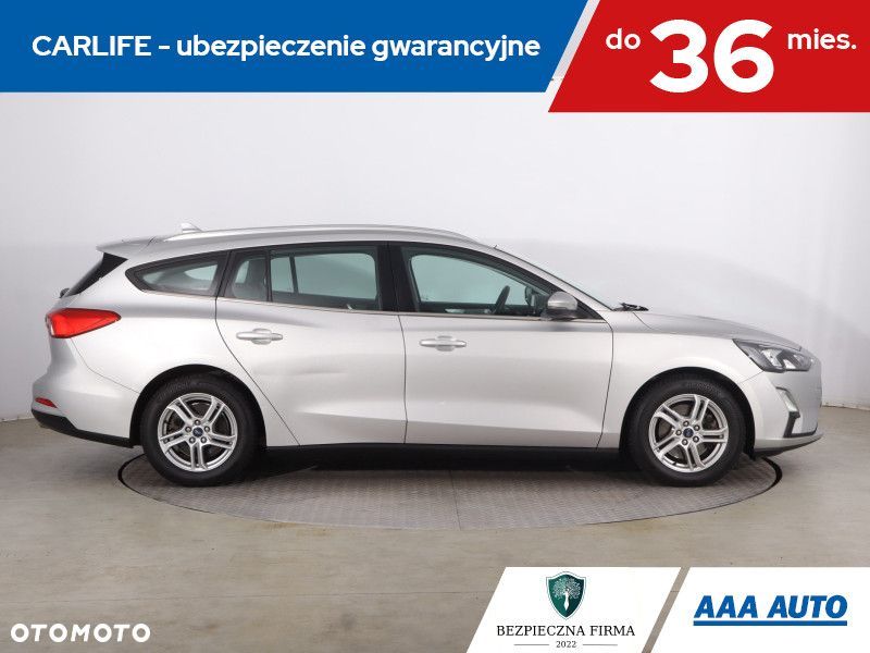 Ford Focus SW - 8