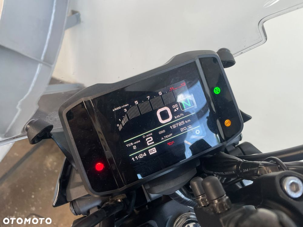 Yamaha MT - 10