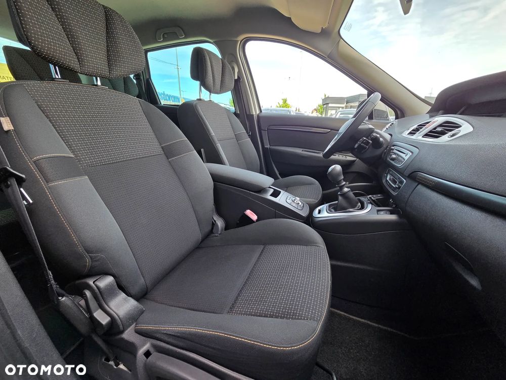 Renault Scenic TCe 130 Luxe - 14