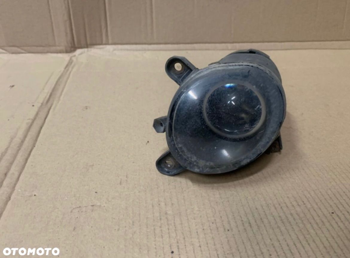 3B7941700 Lampa przeciwmgielna halogen prawy vw passat b5 FL - 1