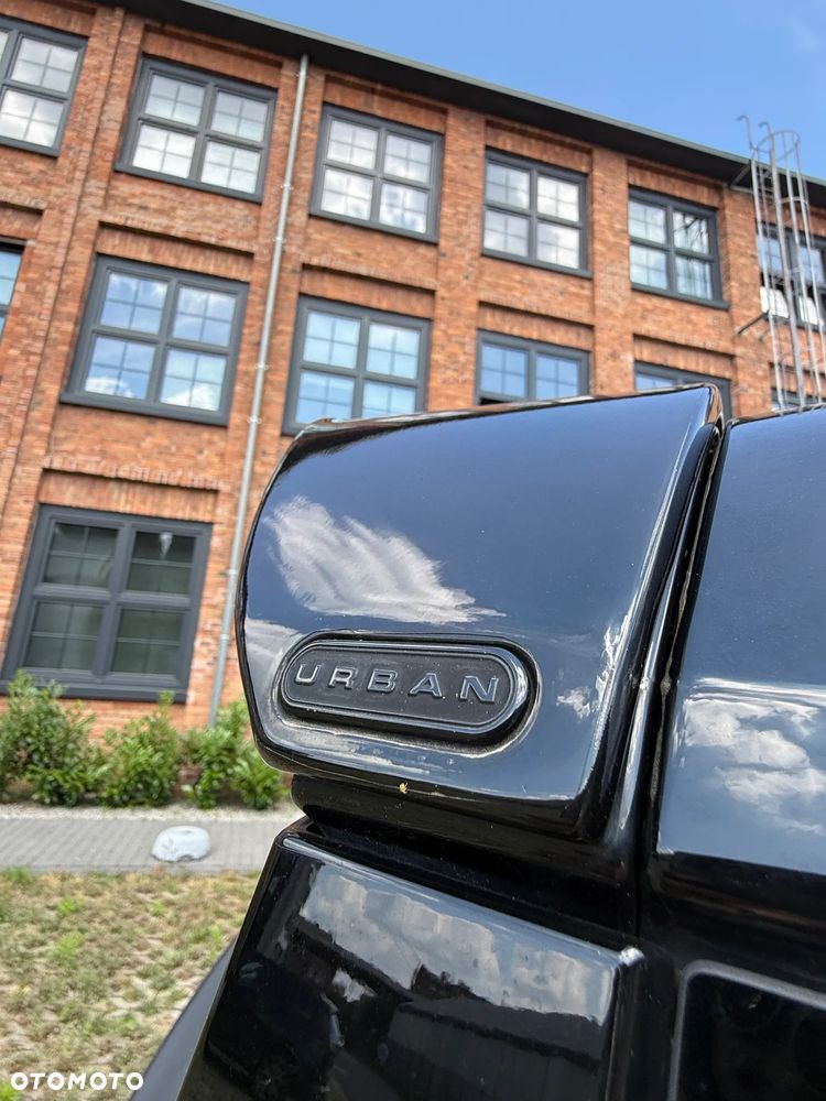 Land Rover Defender 3.0 D300 mHEV X - 9
